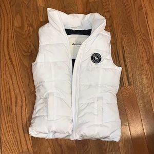 White Abercrombie kids vest